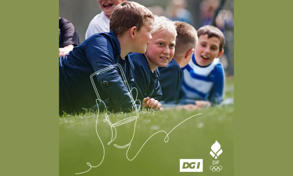 DIF og DGI vil have mobiler ud af omklædningsrummet: Idrætsforeninger skal være frirum fra skærme