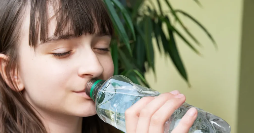 Tre ud af fire børn drikker for meget sukker – Nyt partnerskab skal gøre vand til børns førstevalg