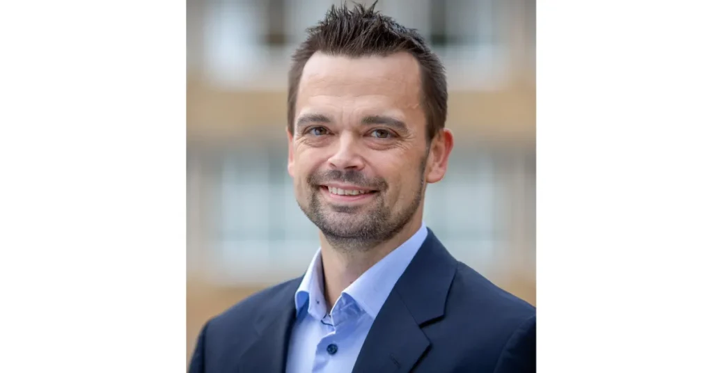 Ny verdensorden på dagsordenen: Folkeuniversitet inviterer til foredrag i Gudenåhuset