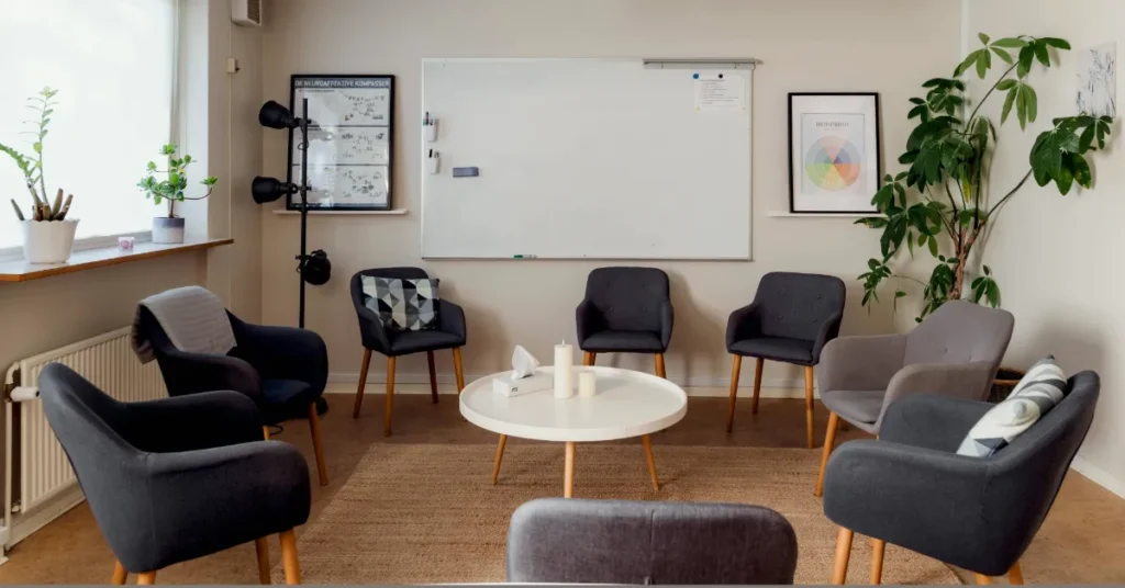 To ud af tre danskere kender ikke deres ret: Gratis alkoholbehandling bliver overset