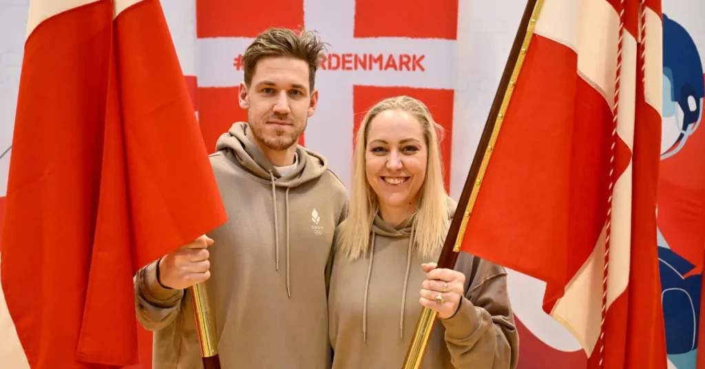 Danske atleter i OL-indmarch: Dupont og Jensen Aabo bærer fanen