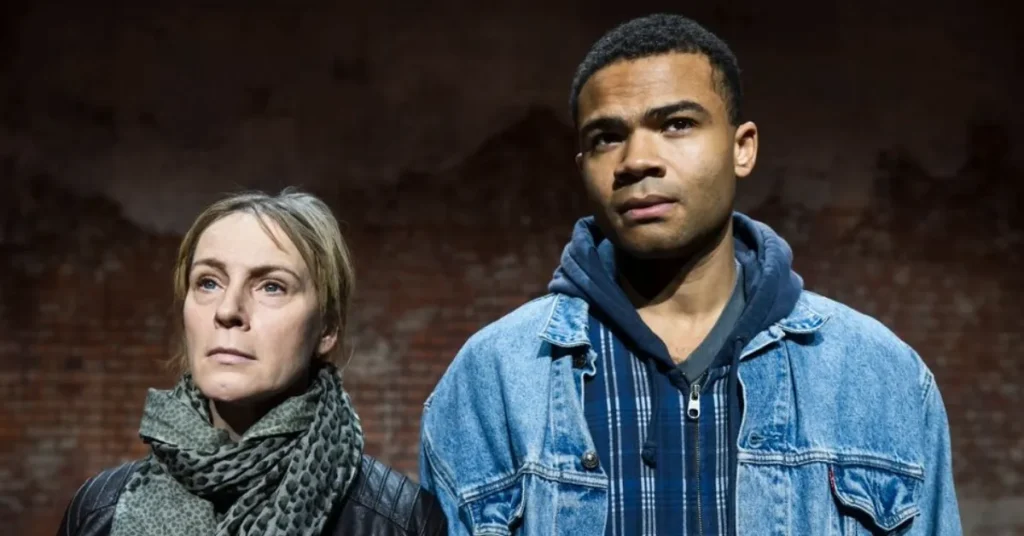 Iben Hjejle kommer til Viborg med teaterforestilling om vrede, ensomhed og et dødsfald