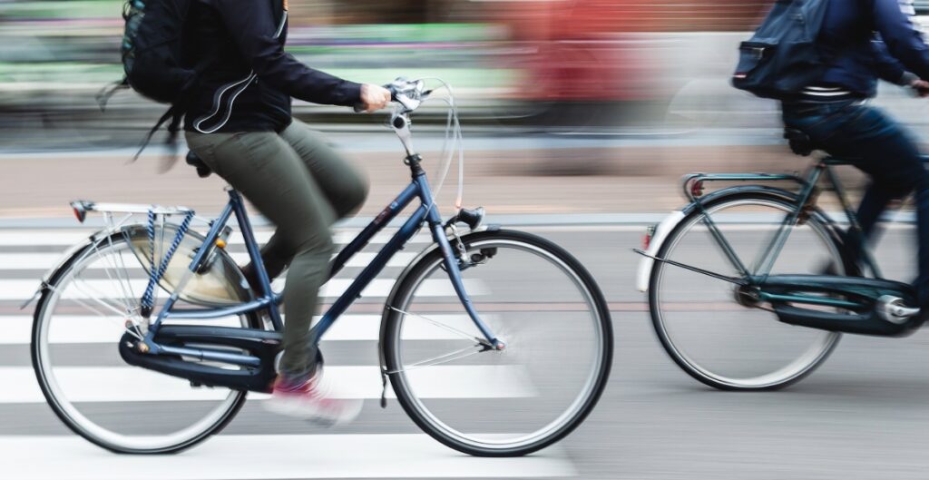 Hurtige cyklister skal måske ud blandt bilerne: Nyt forslag deler vandene
