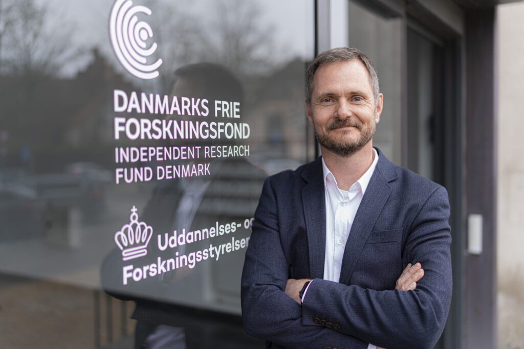 584 millioner kroner uddelt: Nu skal forskere undersøge alt fra fædrehjerner til sorte huller