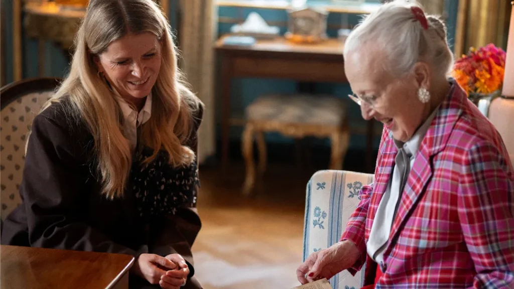 Dronning Margrethe får særlig hæder: Modtager ærespris efter mere end 50 år som forbillede